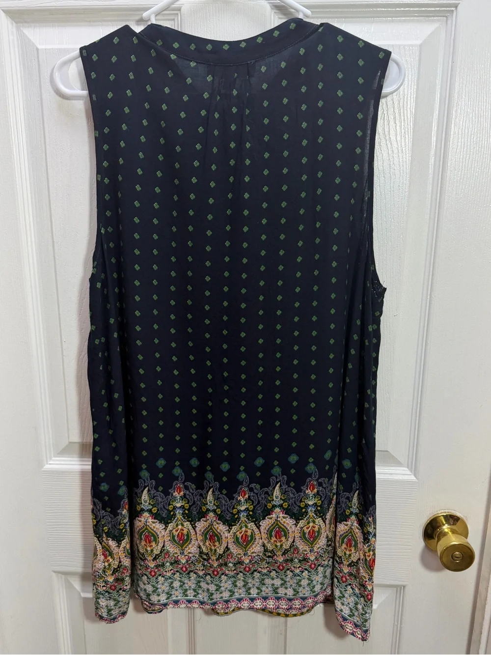 Suzanne Betro Black Sleeveless Tunic with Green and Multicolor Border - Picture 4 of 4